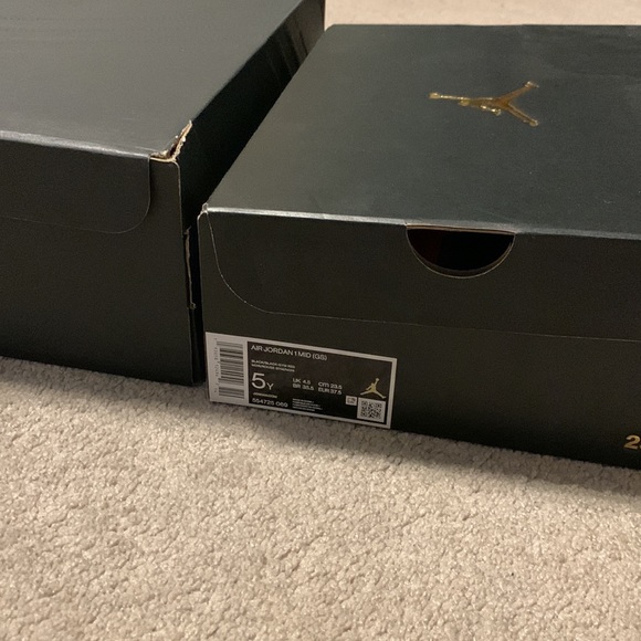 Jordan 1s - Picture 7 of 7